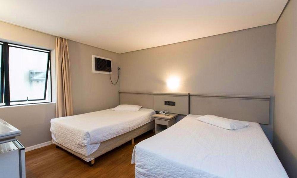 Granville Hotel Curitiba Luaran gambar