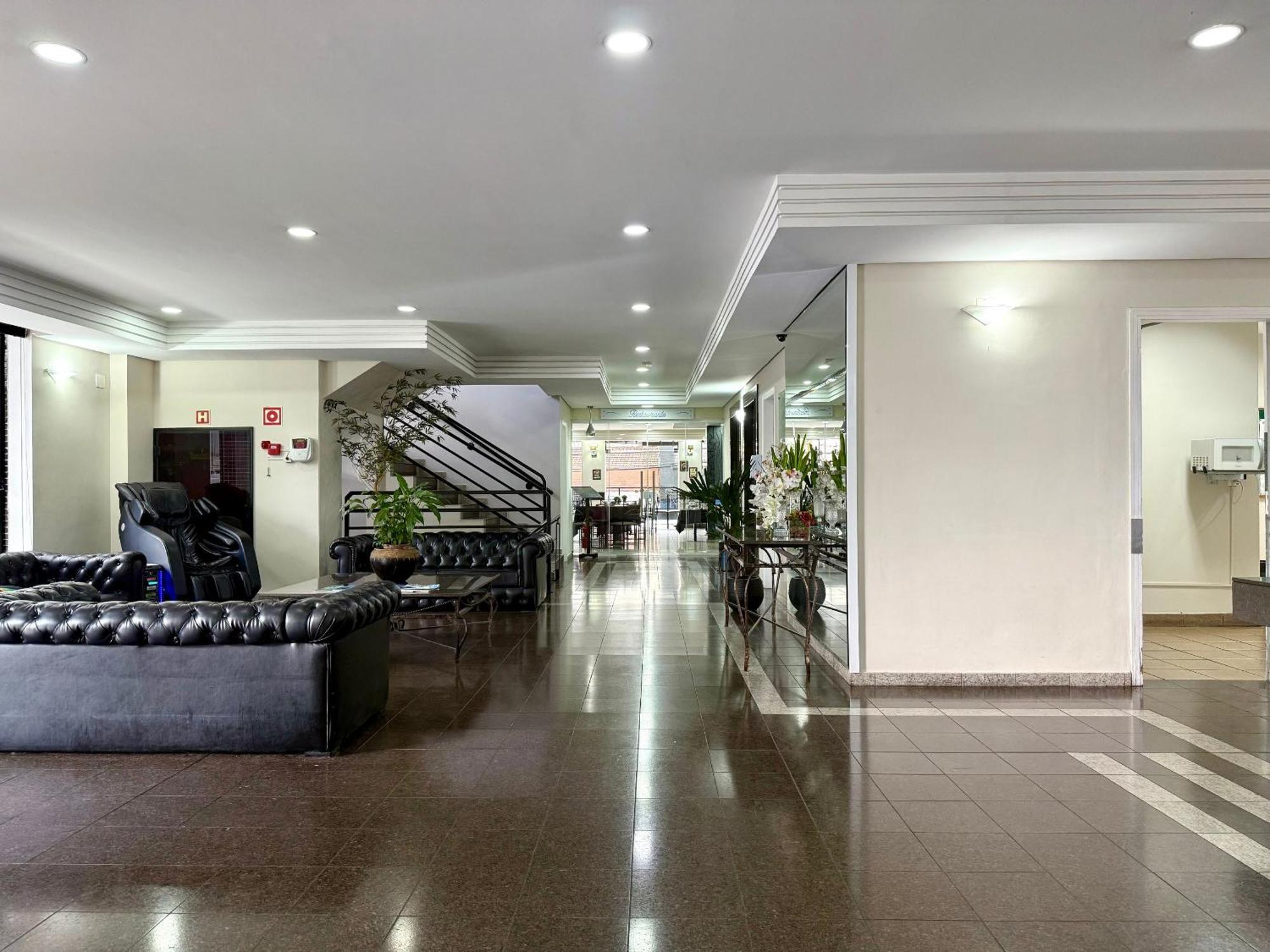 Granville Hotel Curitiba Luaran gambar